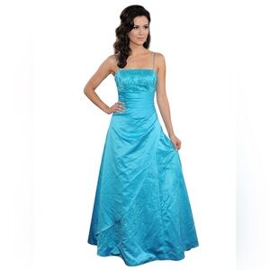 City Triangle Turquoise Blue Beaded Chiffon Spaghetti Strap Formal Dress Size 3